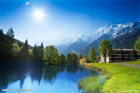 º®³±´ó·çÔ¤¾¯ ³¤½½ËնζàÌõÆû¶ÉÁÙʱͣº½